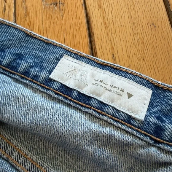 ZARA CROSSOVER WAISTBAND JEANS - MISSING BUTTON - Picture 6 of 7